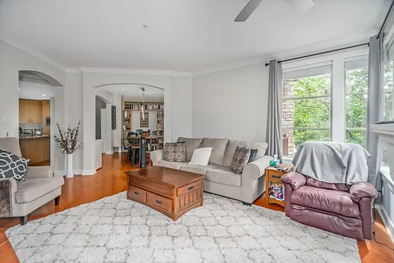 204 16421 64 AVENUE - photo 4 of 37