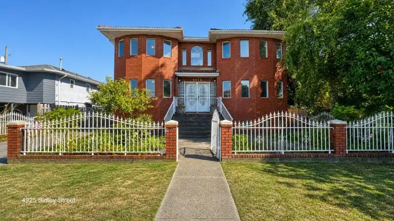 4925 SIDLEY STREET - photo 1 of 30