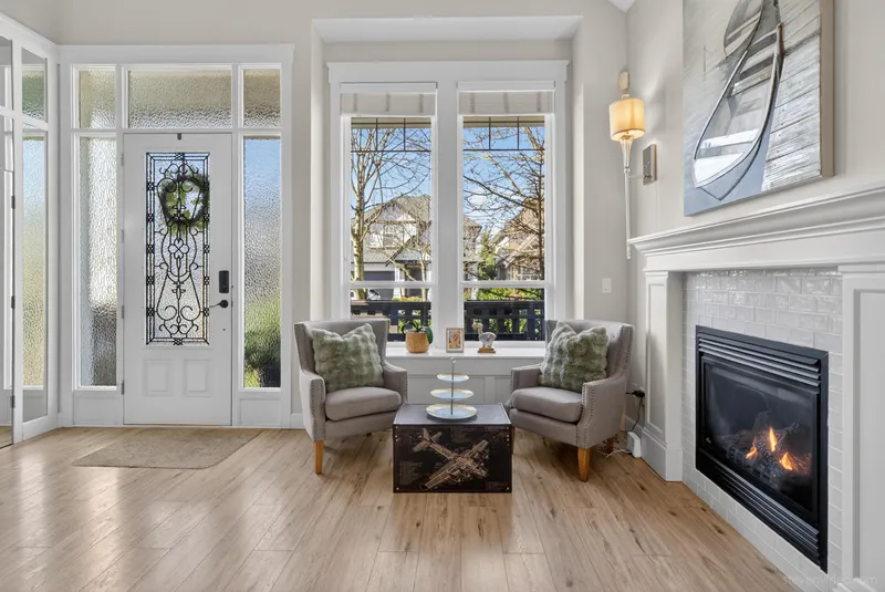 8248 211 STREET - photo 2 of 25