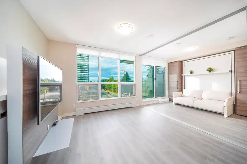 803 13398 104 AVENUE - photo 1 of 33