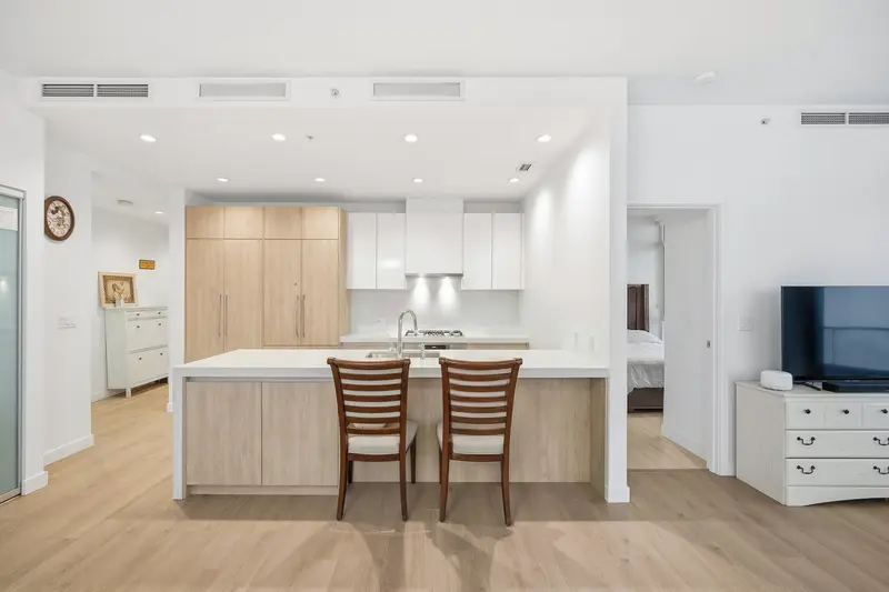 3602 6080 MCKAY AVENUE - photo 4 of 25