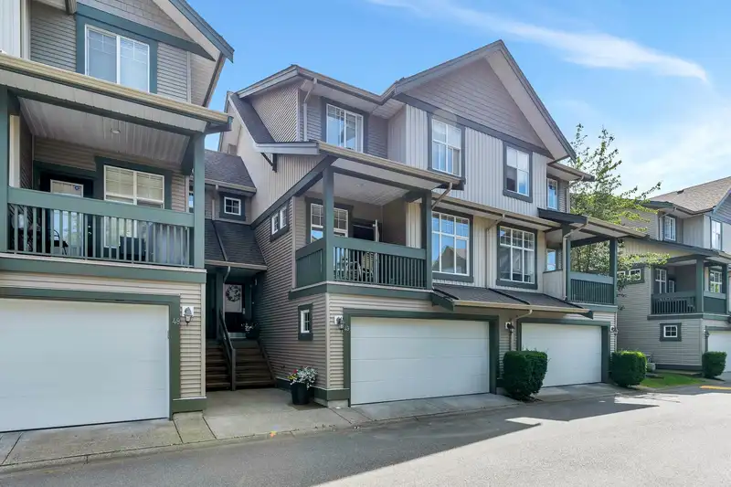 49 6050 166TH STREET - photo 1 of 40
