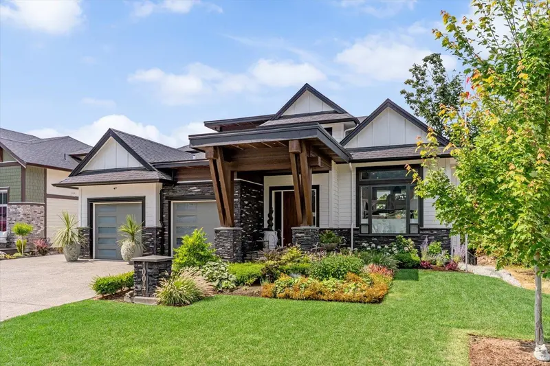 10047 MAGNOLIA PLACE - photo 3 of 25