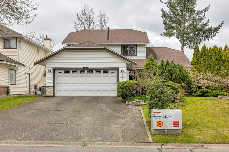 9505 161 STREET - photo 2 of 25