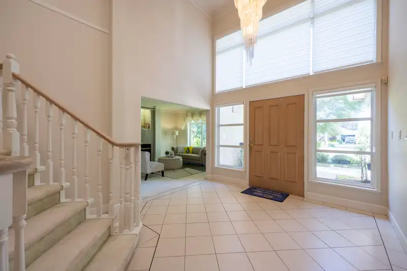 3620 ULLSMORE AVENUE - photo 4 of 39