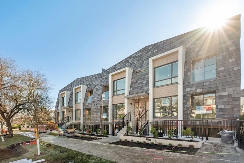 102 378 W 45TH AVENUE - photo 1 of 18