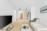 216 3055 MURRAY STREET - thumbnail 7