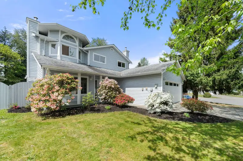 9539 215A STREET - photo 2 of 34