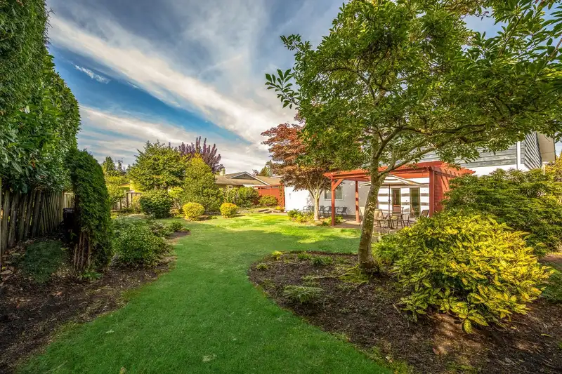 1091 SHAMAN CRESCENT - photo 3 of 25
