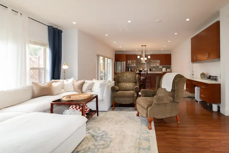 39010 KINGFISHER ROAD - photo 4 of 25