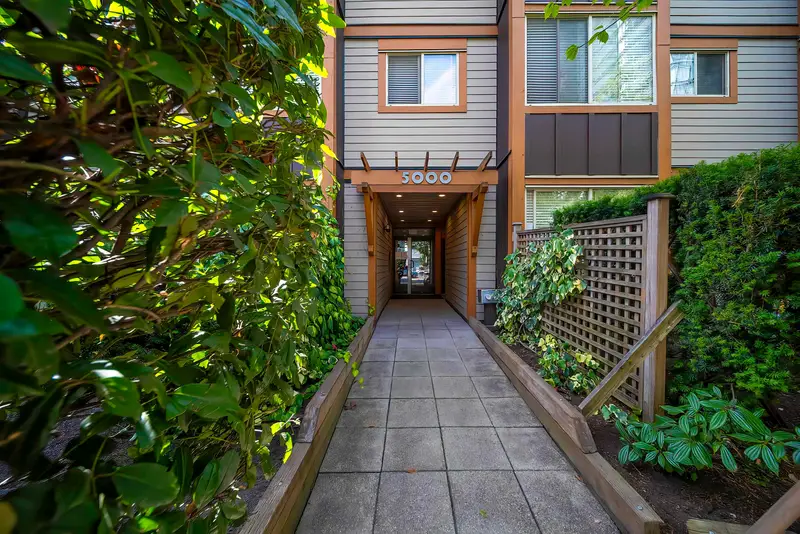 110 5000 IMPERIAL STREET - photo 1 of 20