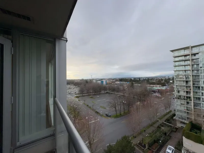 1202 5088 KWANTLEN STREET - photo 4 of 25