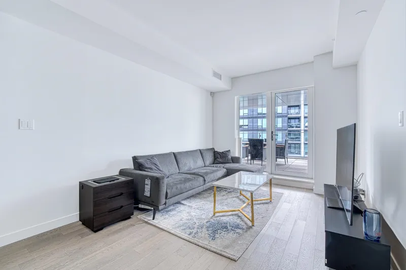 912 6833 PEARSON WAY - photo 2 of 25