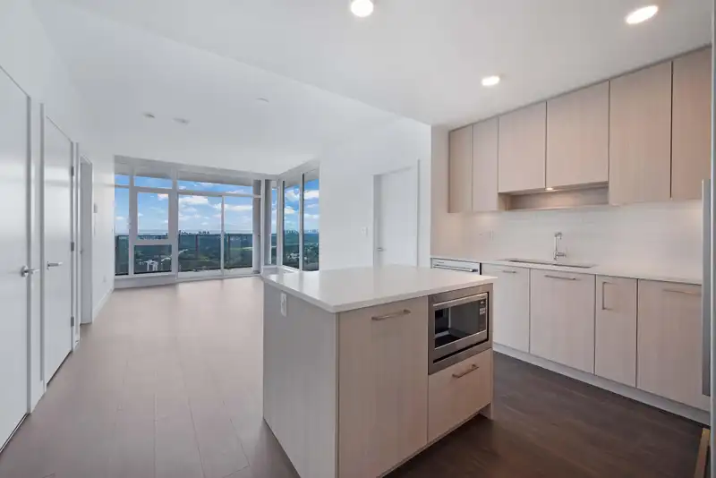 4307 518 CLARKE ROAD - photo 4 of 26