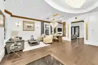 4177 DONCASTER WAY - thumbnail 3