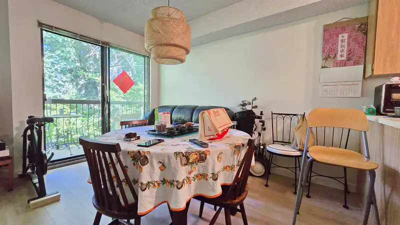 210 7144 133B STREET - photo 3 of 8
