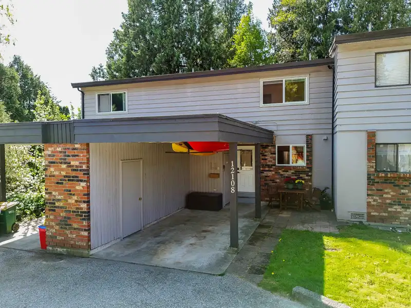12108 SCHMIDT CRESCENT - photo 2 of 40
