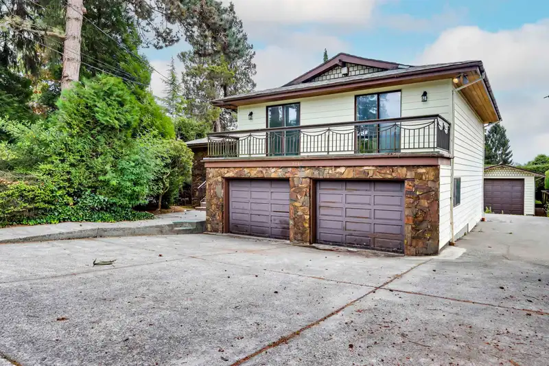 1010 W 54TH AVENUE - photo 1 of 36