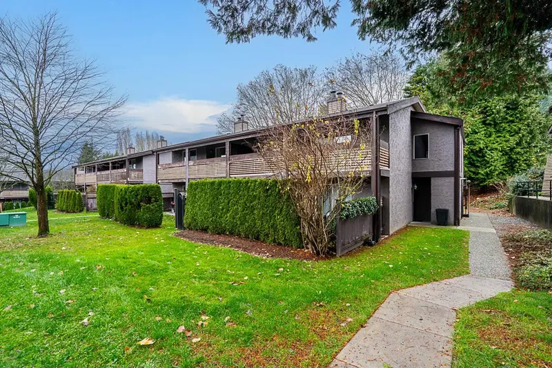 1422 34909 OLD YALE ROAD - photo 1 of 25