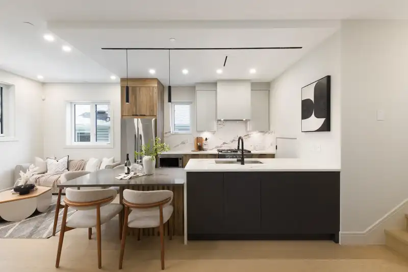 2066 E 1ST AVENUE - photo 3 of 33
