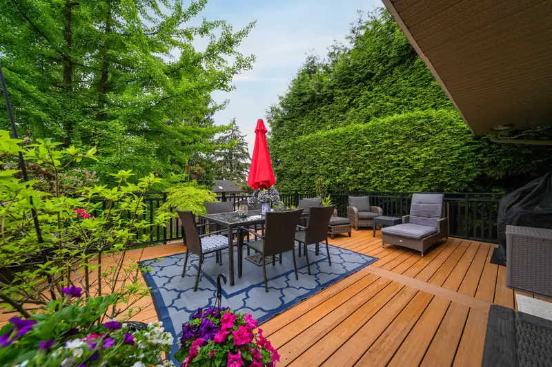 1030 MATHERS AVENUE - photo 1 of 38