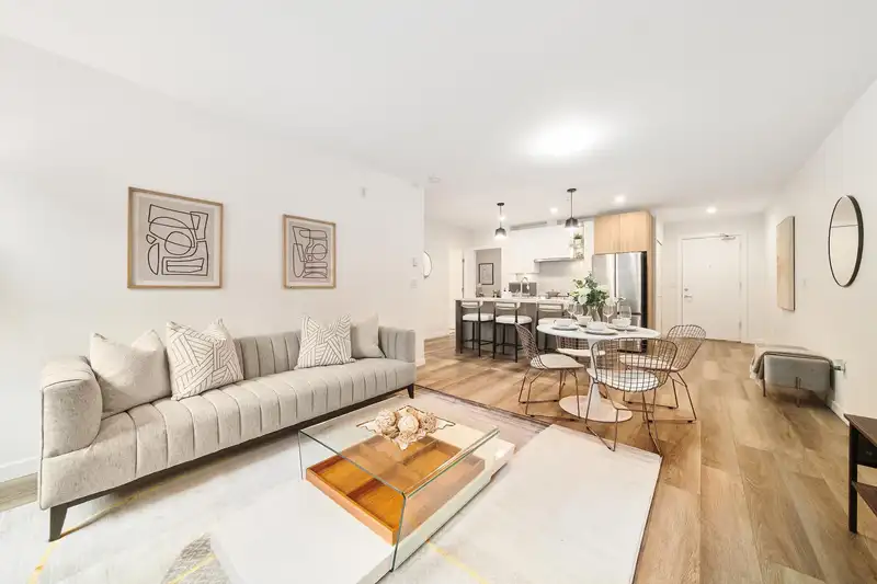 107 20695 EASTLEIGH CRESCENT - photo 2 of 17
