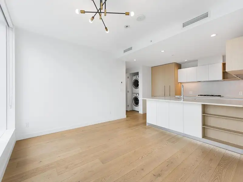 1307 6000 MCKAY AVENUE - photo 3 of 24