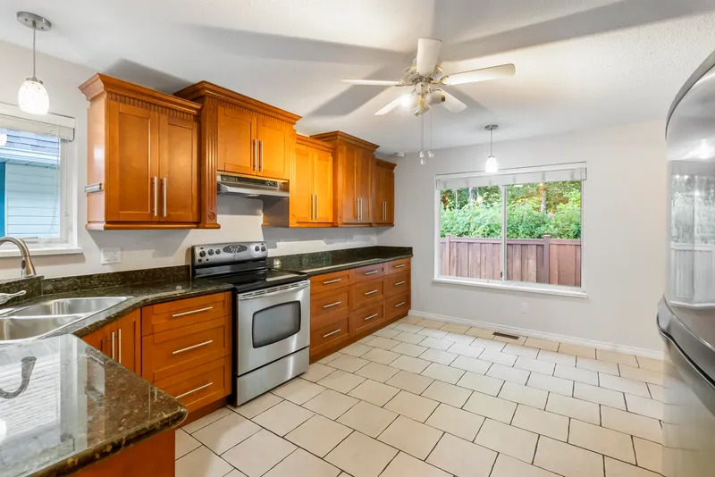 115 10172 141 STREET - photo 2 of 25