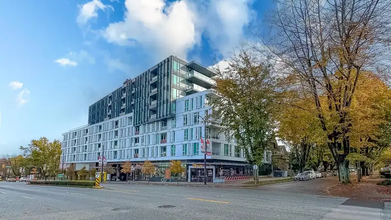 702 2888 CAMBIE STREET - photo 2 of 40
