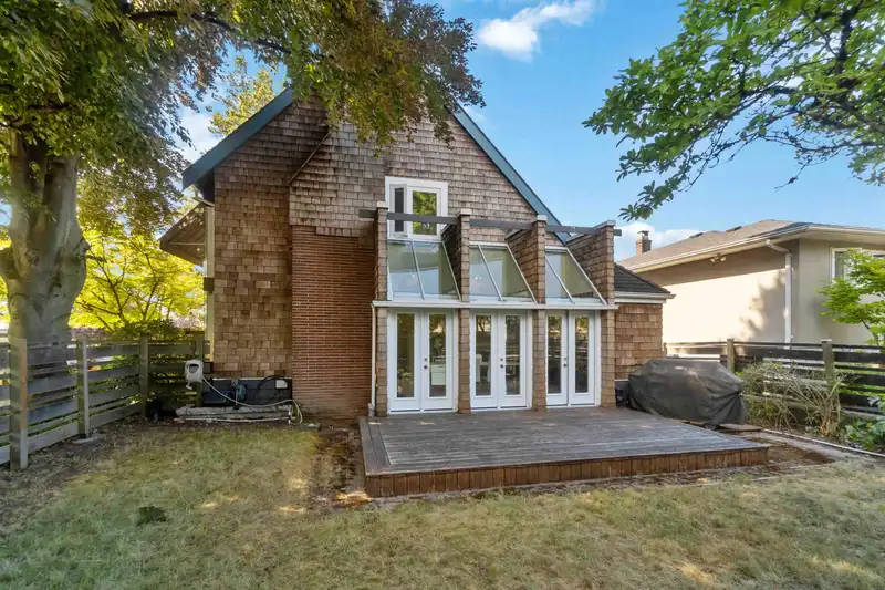 7625 BORDEN STREET - photo 2 of 15