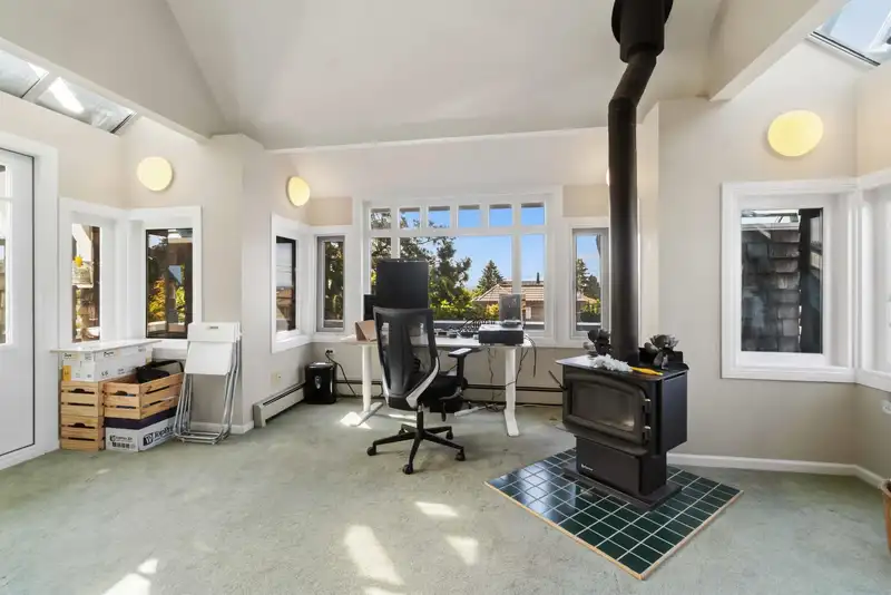7625 BORDEN STREET - photo 3 of 15
