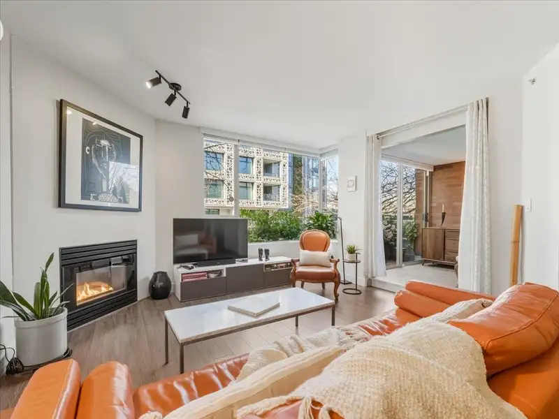 205 2438 HEATHER STREET - photo 1 of 30