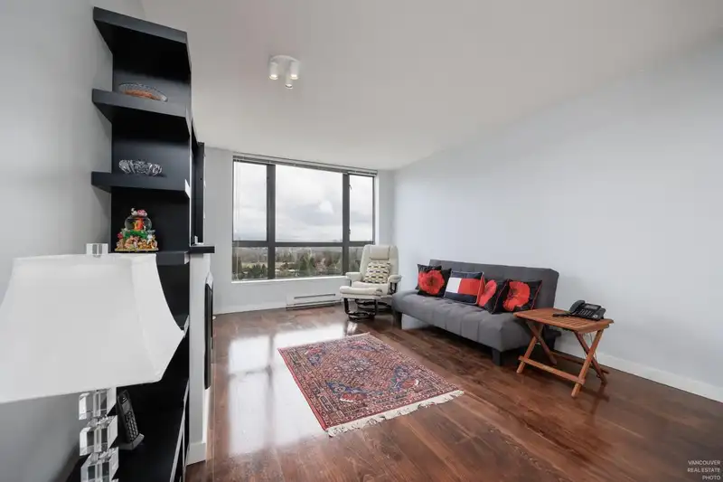 2409 110 BREW STREET - photo 3 of 28
