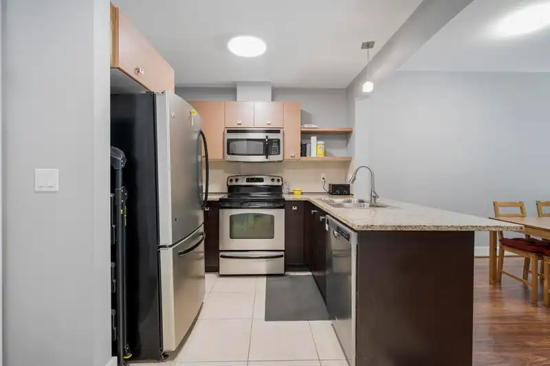 109 6628 120 STREET - photo 2 of 40