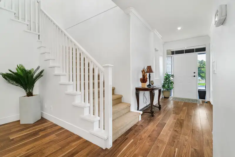 6151 166A STREET - photo 2 of 22