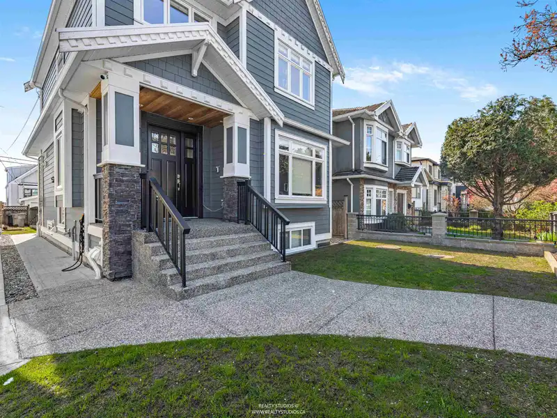 66 E 57TH AVENUE - photo 2 of 40