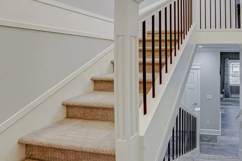 9 19938 70 AVENUE - photo 2 of 25