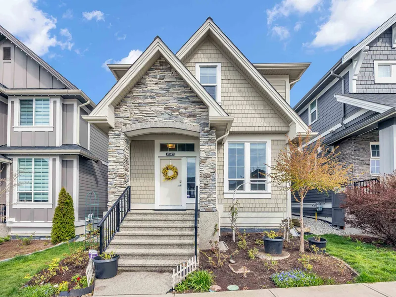 16549 21 AVENUE - photo 1 of 25