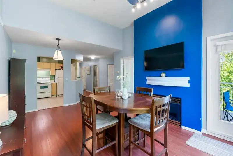 407 10188 155TH STREET - photo 4 of 27