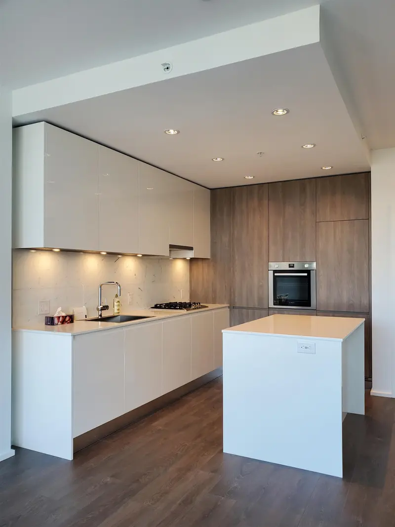 2110 4650 BRENTWOOD BOULEVARD - photo 2 of 25