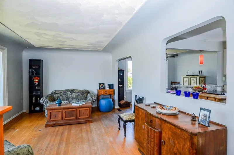 46496 MAYFAIR AVENUE - photo 3 of 11