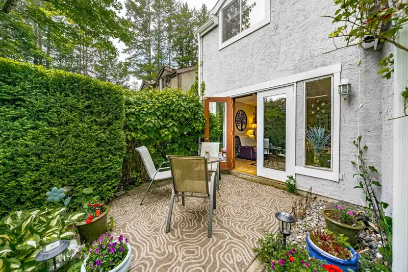 11944 214 STREET - photo 2 of 34