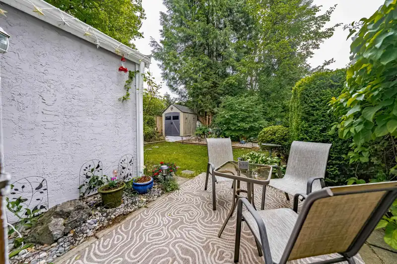 11944 214 STREET - photo 3 of 34