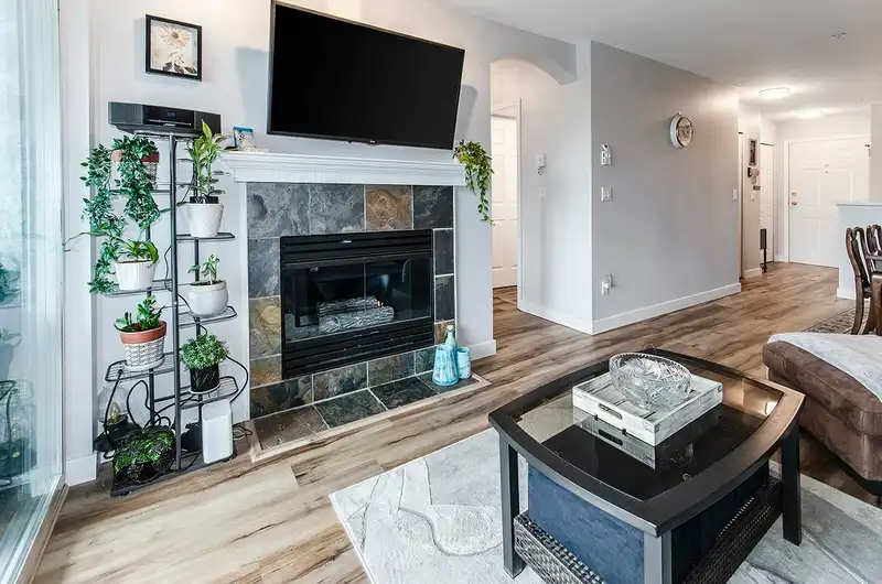 305 155 E 3RD STREET - photo 3 of 24