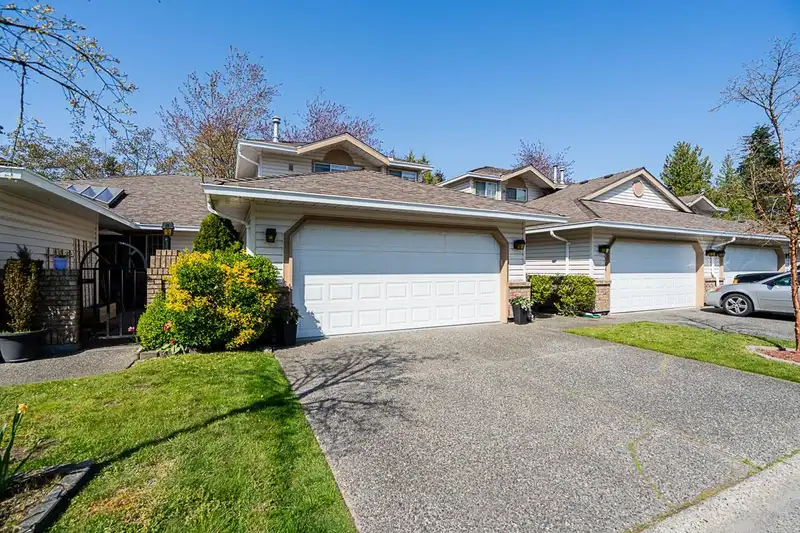 105 9781 148A STREET - photo 2 of 32