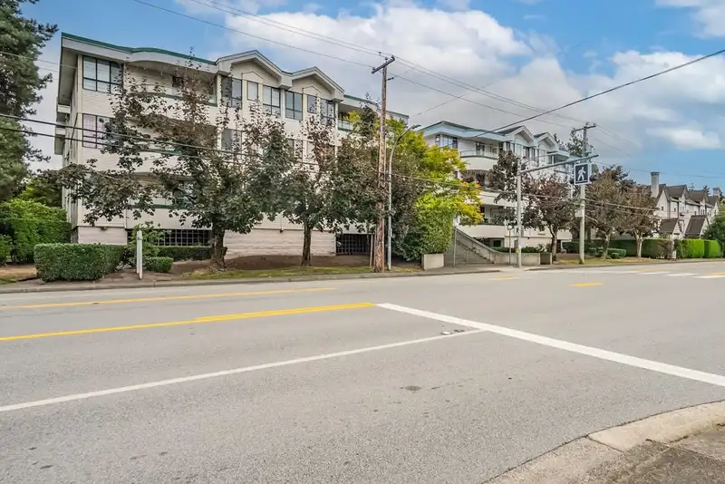 306 7300 GILBERT ROAD - photo 1 of 29