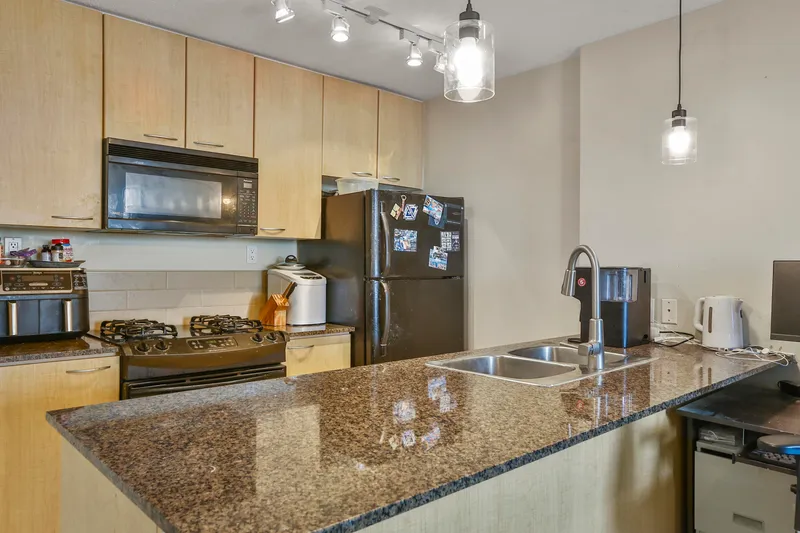 2001 7178 COLLIER STREET - photo 4 of 25