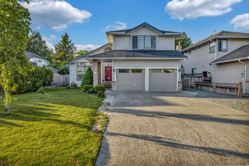 32269 ROGERS AVENUE - photo 1 of 31