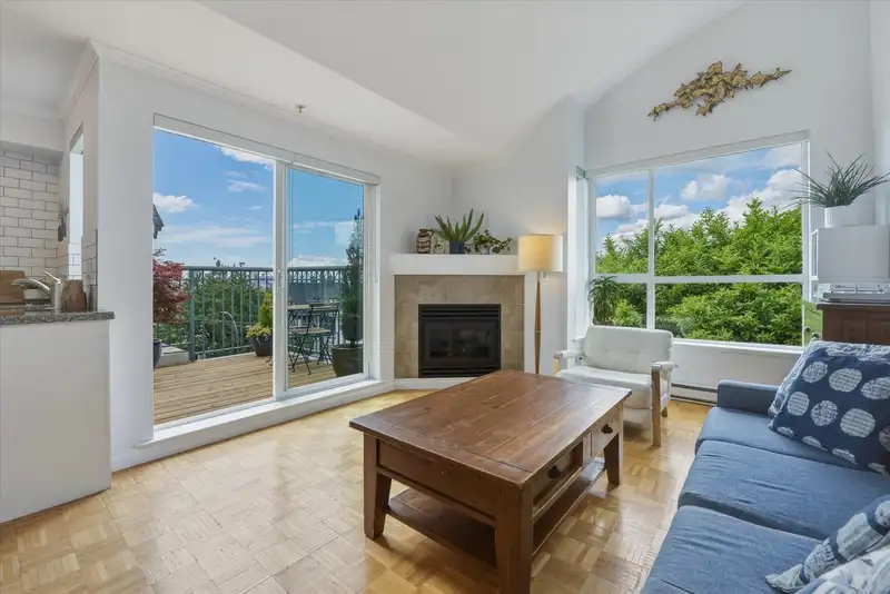 402 1617 GRANT STREET - photo 1 of 32