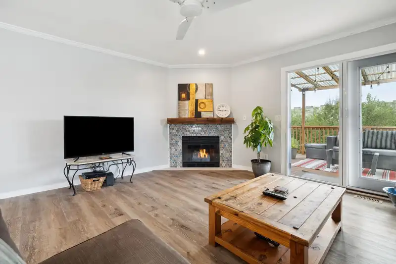 1639 MCCHESSNEY STREET - photo 2 of 40